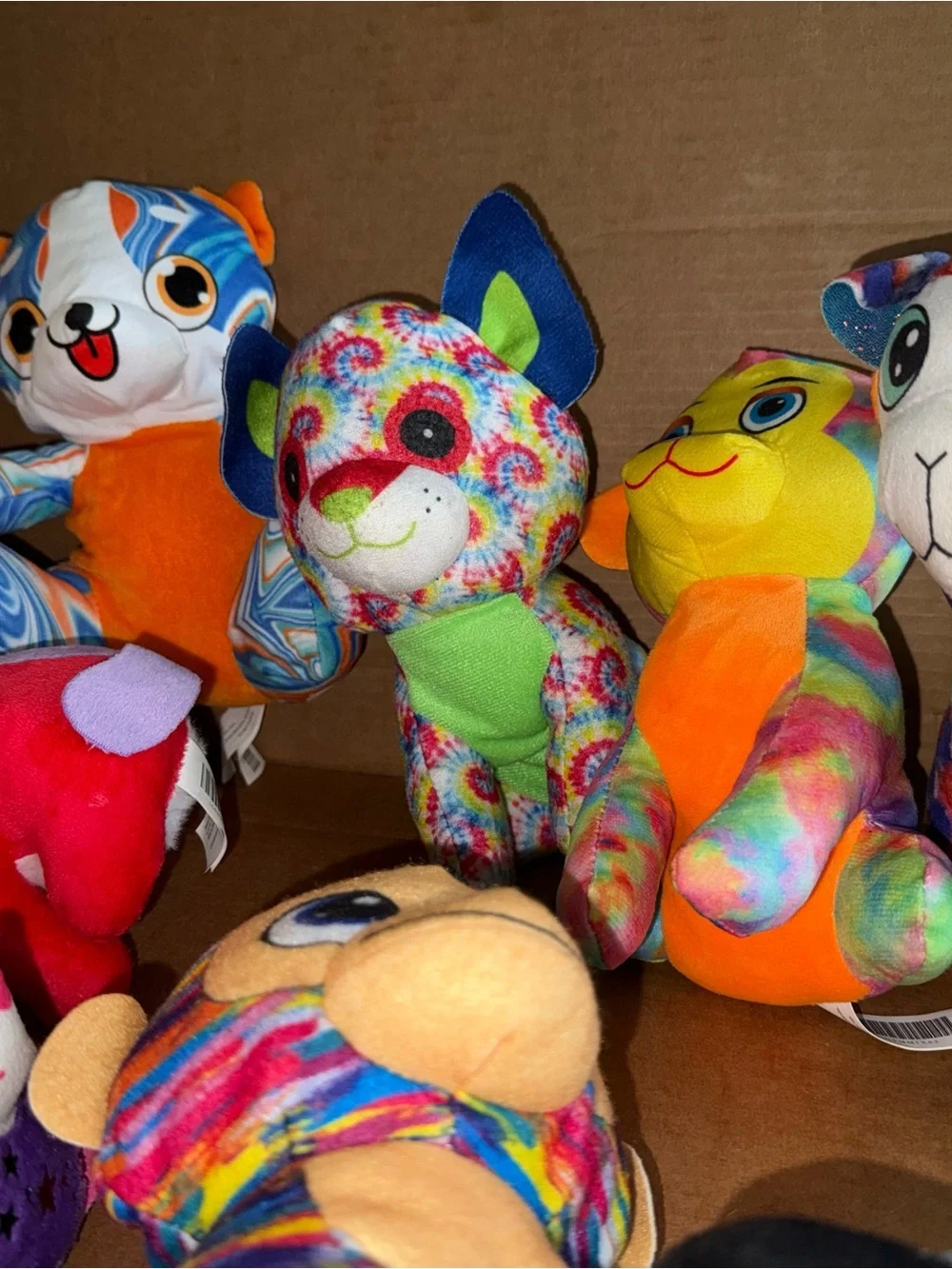 13 lightweight plush Cat Monkey Pig Lion 8” & 11” A28